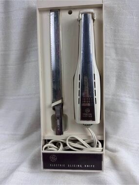 General Electric White Electric Slicing Knife